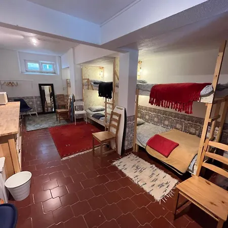 Hill - Guest house